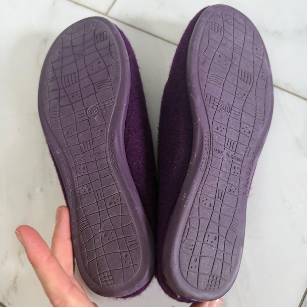 Thies women’s purple felt floral appliqué ballet flat shoes euro 38 US 7.5 EUC - Picture 9 of 10